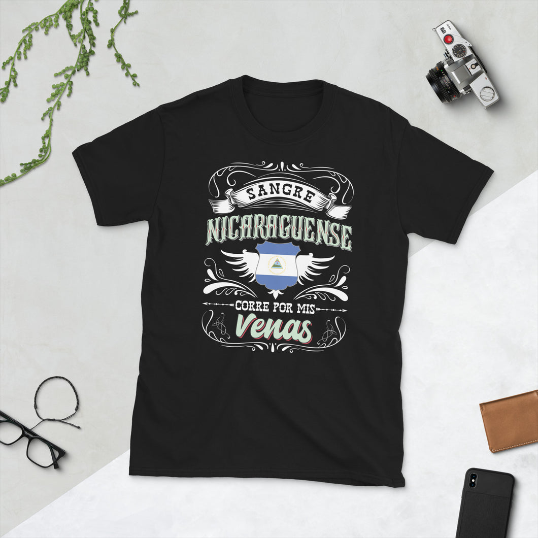 Camiseta de Nicaragua Sangre Nicaraguense Corre Por Mis VenasShort-Sleeve Unisex T-Shirt